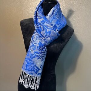 Vibrant Blue Leaf Pattern Scarf